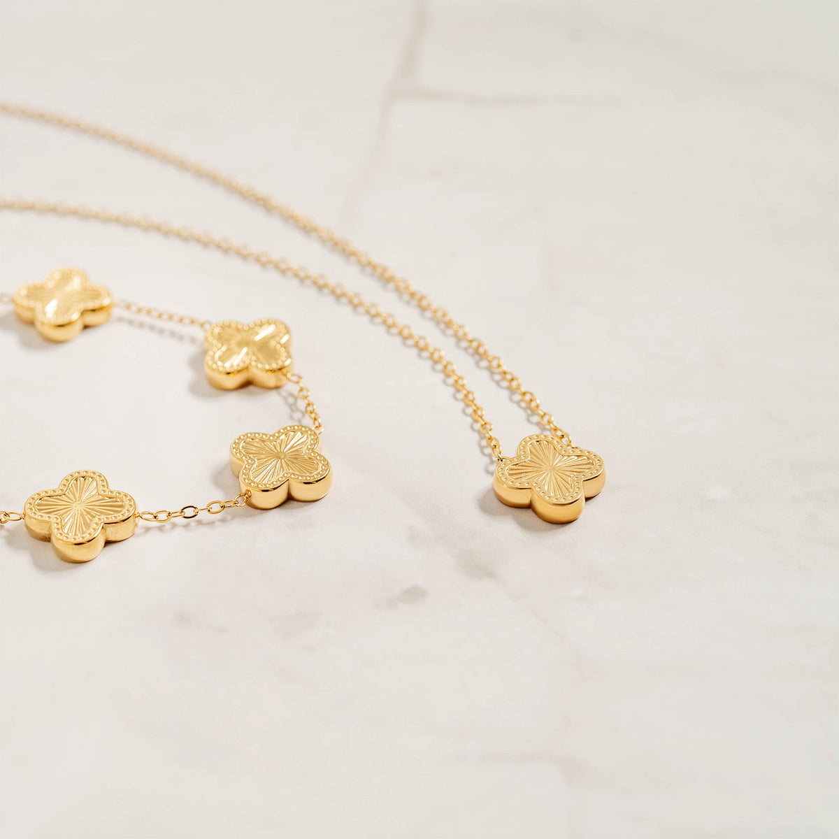 18K Gold PVD Stainless Steel Lucky Clover Charm Bracelet / BRJ1008