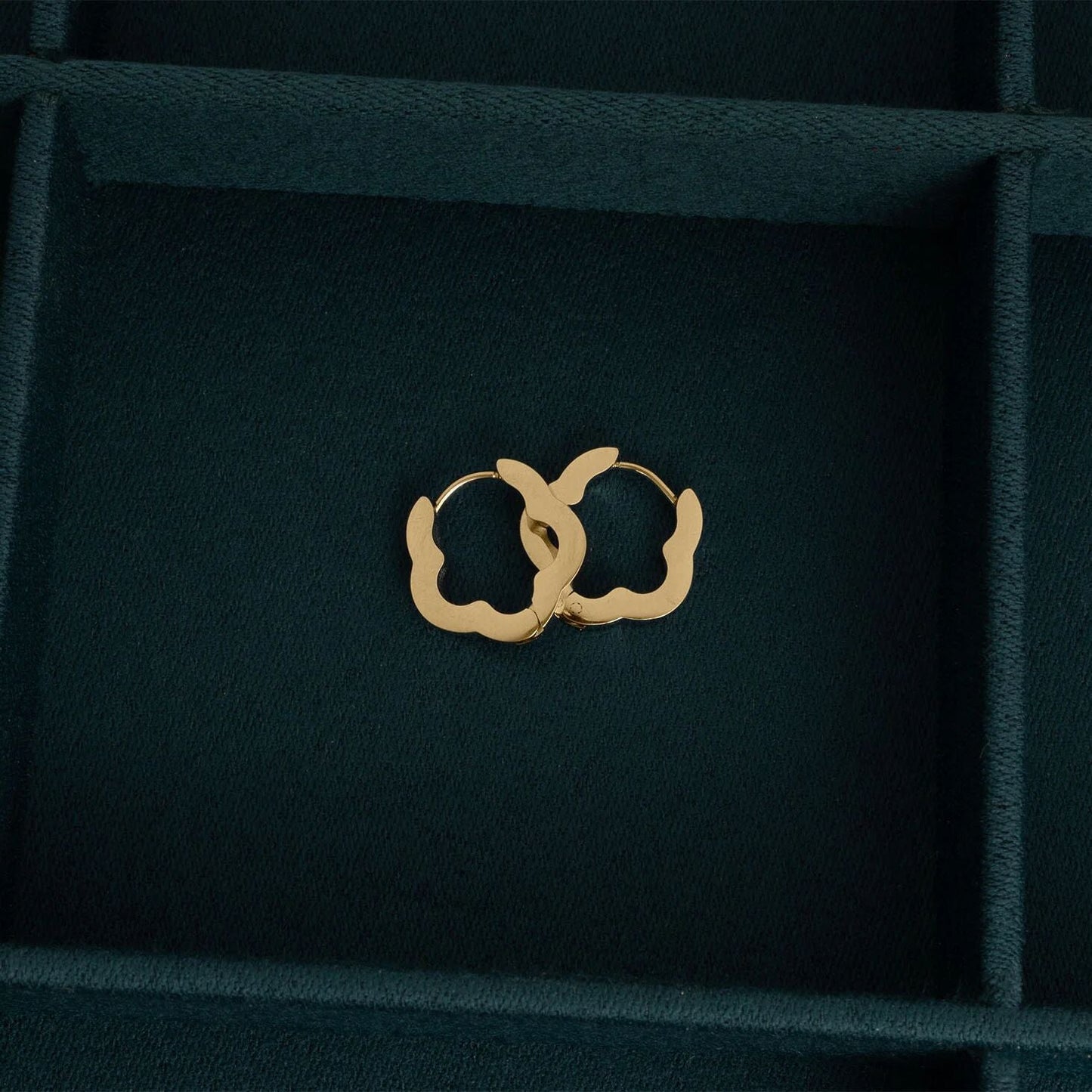 18K Gold PVD Stainless Steel Flower Huggie Earrings / ERJ0094