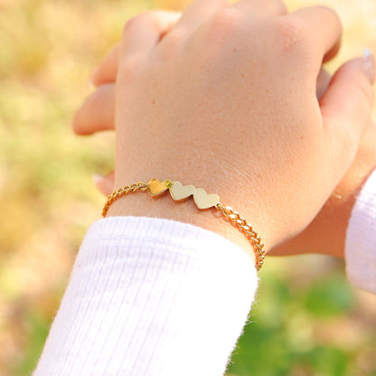 18K Gold PVD Stainless Steel Engravable 3 Hearts on Curb Chain Bracelet / SBB0367