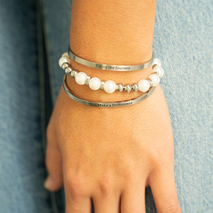 18K Gold PVD 8mm Kiska Glass Pearl Beaded Stretch Bracelet / BRJ1084