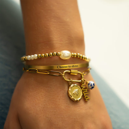 18K Gold PVD 8mm Kiska Glass Pearl Beaded Stretch Bracelet / BRJ1086