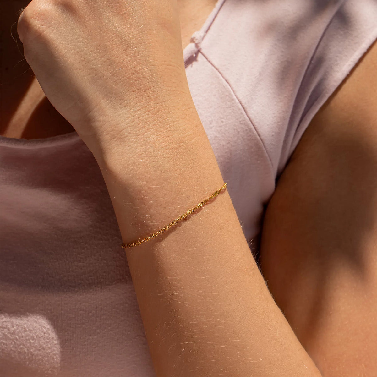 18K Gold PVD Stainless Steel Singapore Chain Bracelet / BRJ1064