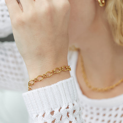 18K Gold PVD Stainless Steel Hammered Oval Chain Bracelet / BRJ1066