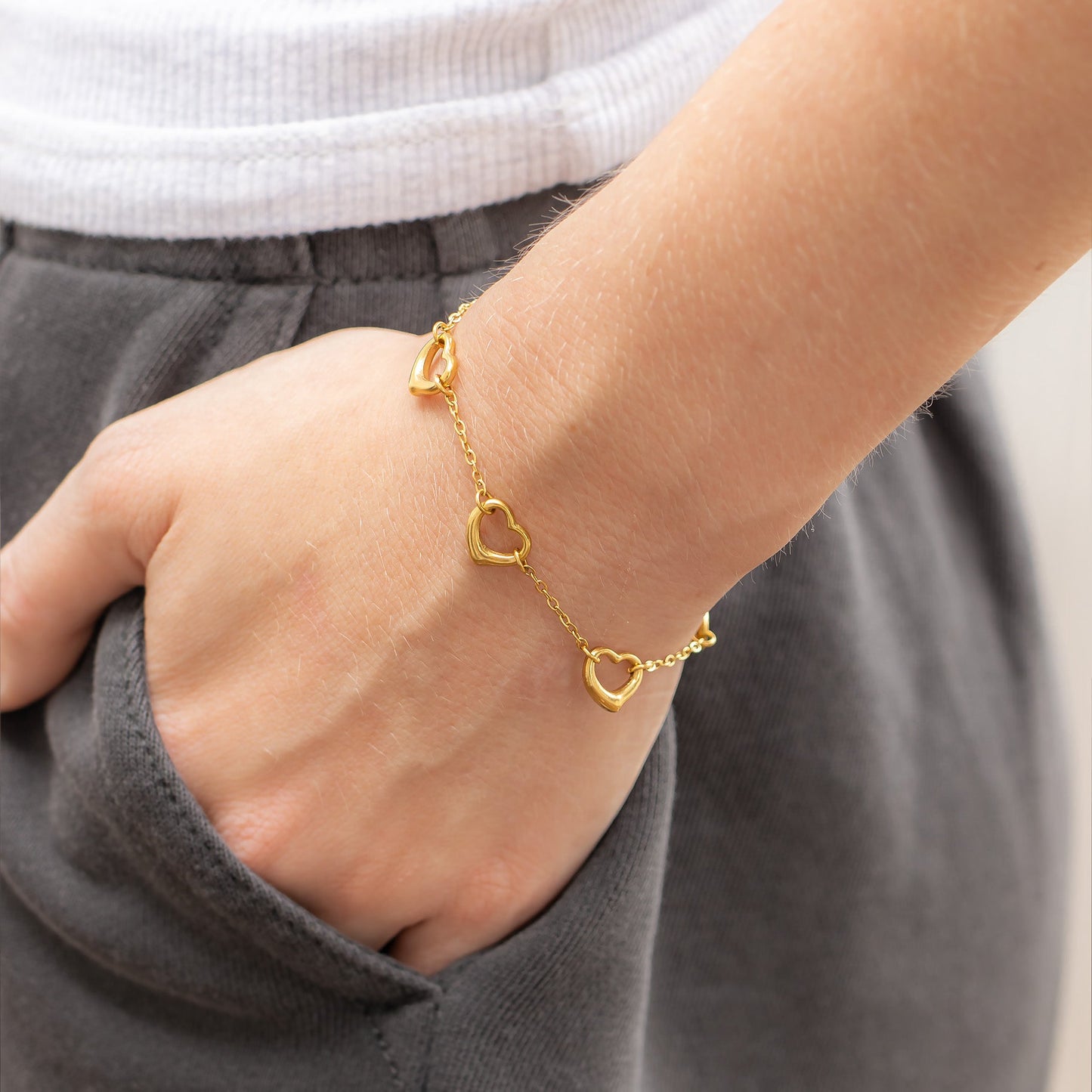 18K Gold PVD Stainless Steel Station Heart Bracelet / BRJ1070