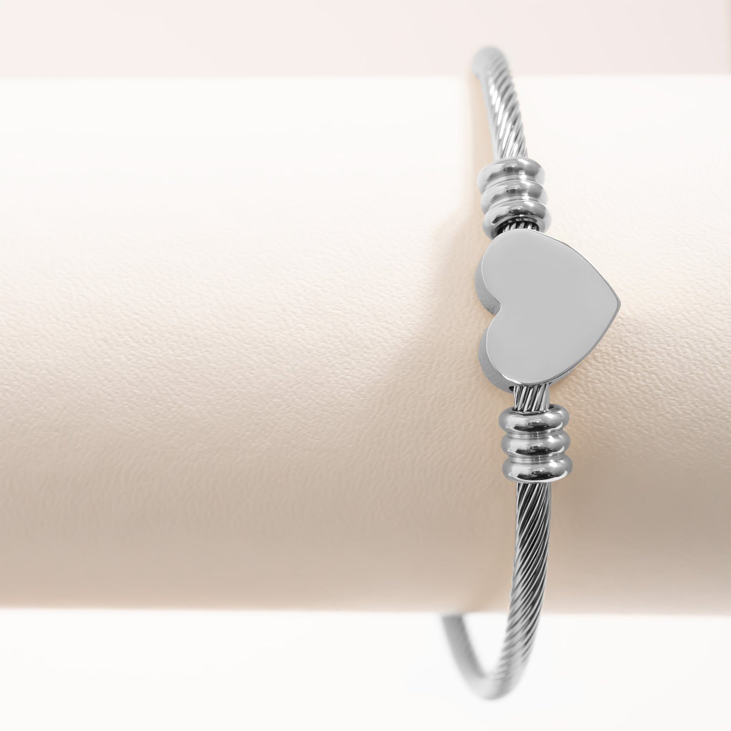 18K Gold PVD Stainless Steel Engraveable Heart Cuff Bracelet / BRJ1077
