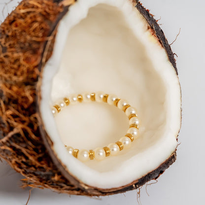 18K Gold PVD 8mm Kiska Glass Pearl Beaded Stretch Bracelet / BRJ1082