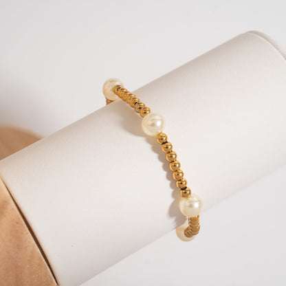 18K Gold PVD 8mm Kiska Glass Pearl Beaded Stretch Bracelet / BRJ1087