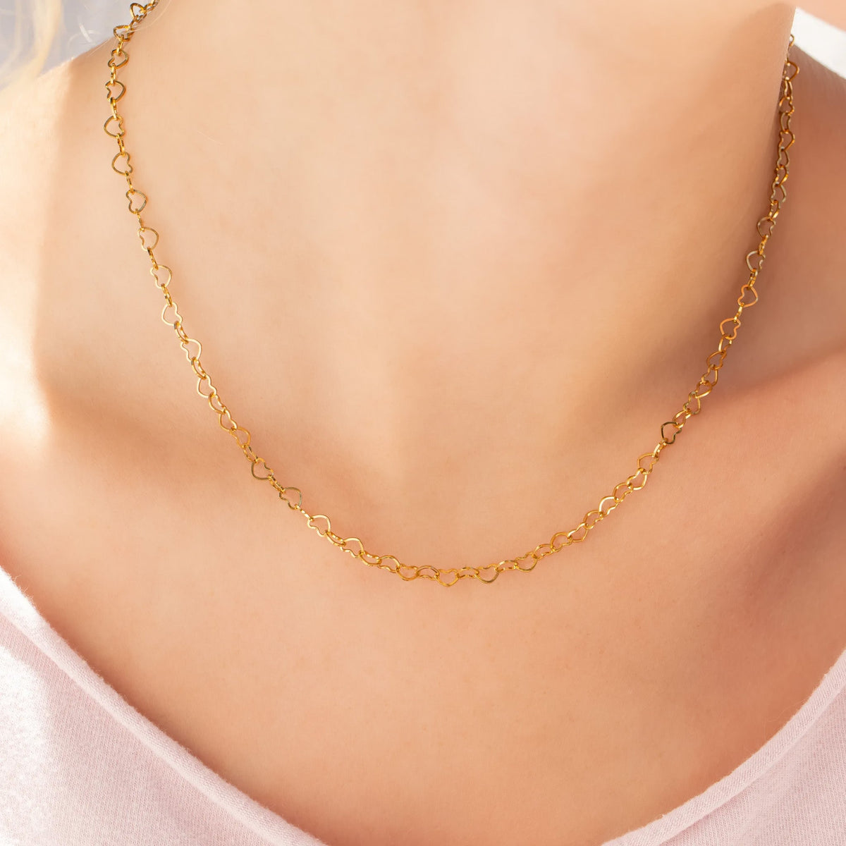 18K Gold PVD Stainless Steel Heart Chain Necklace / CHN0096