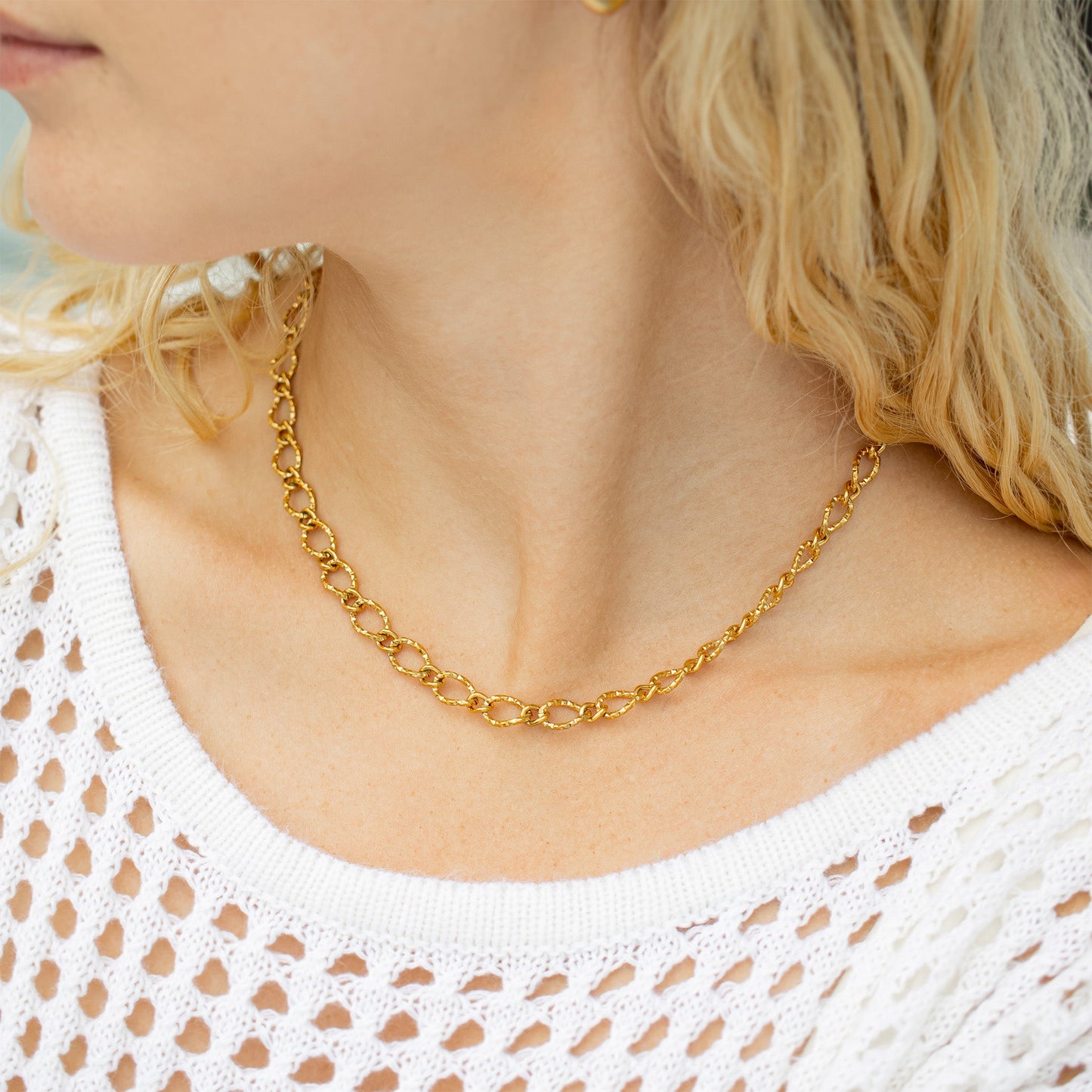 18K Gold PVD Stainless Steel Hammered Oval Chain Necklace / CHN0097