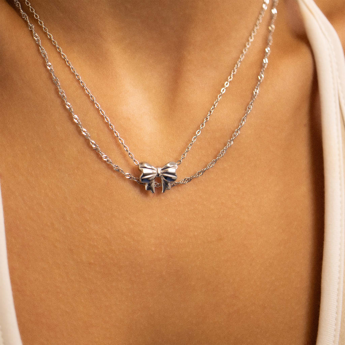 18K Gold PVD Stainless Steel Bow Pendant Necklace / CHN0106