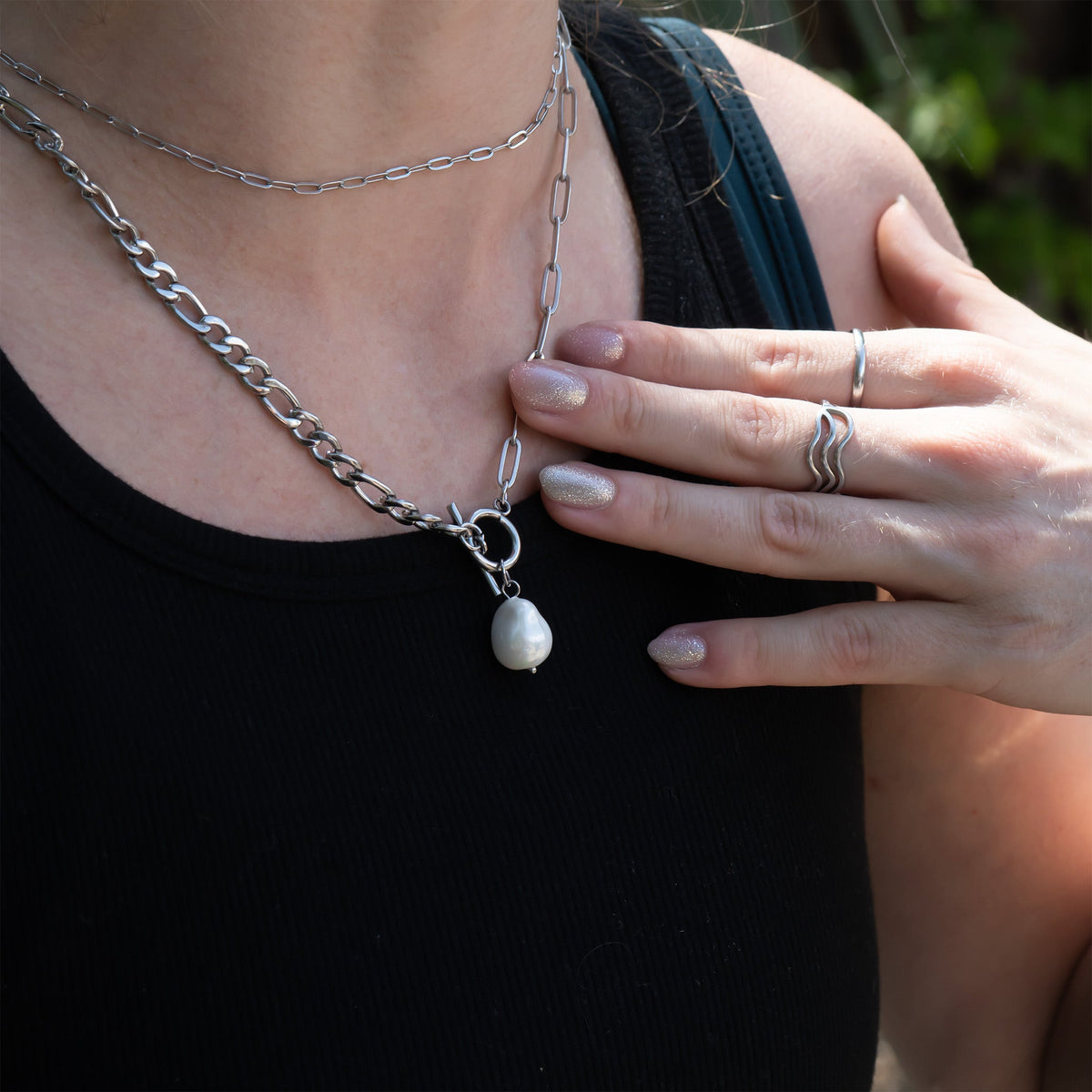 18K Gold PVD Stainless Carabiner Necklace Freshwater Pearl / CHN0111