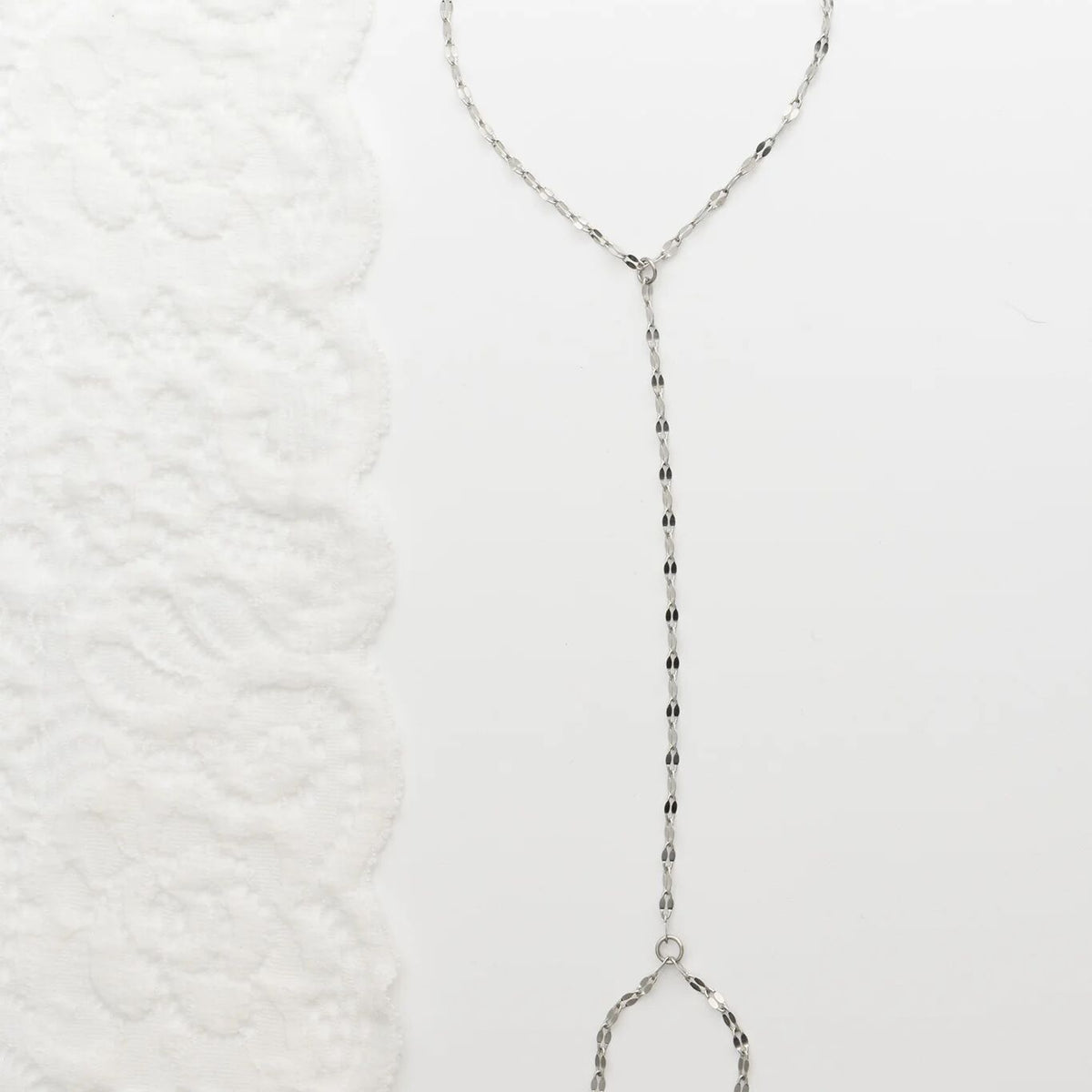 18K Gold PVD Stainless Steel Lip Hand Chain / CHN0127