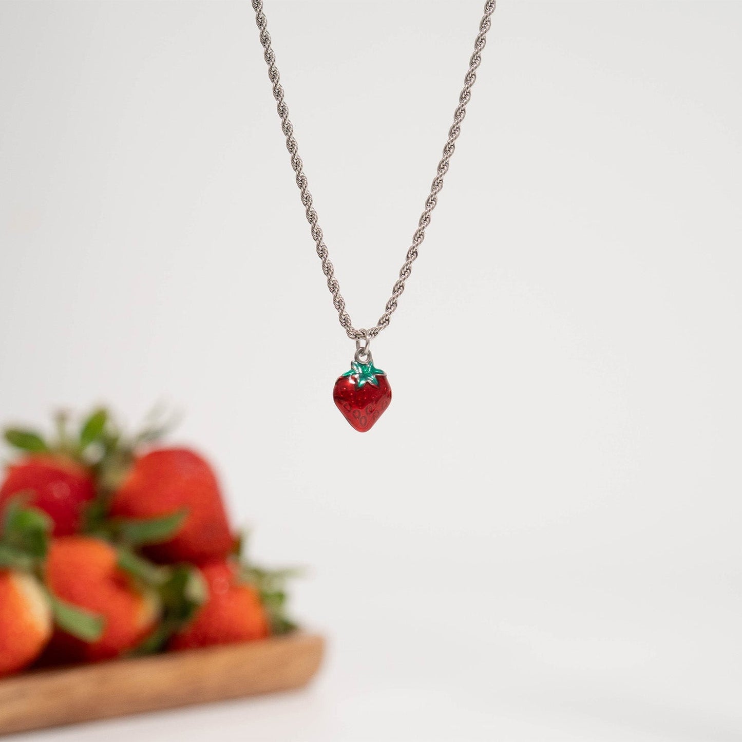 18K Gold PVD Stainless Steel Epoxy Strawberry Charm / PDL0280