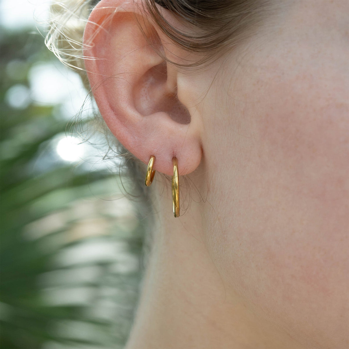 18K Gold PVD Stainless Steel Classic Hoop Huggie Earrings / ERJ0021