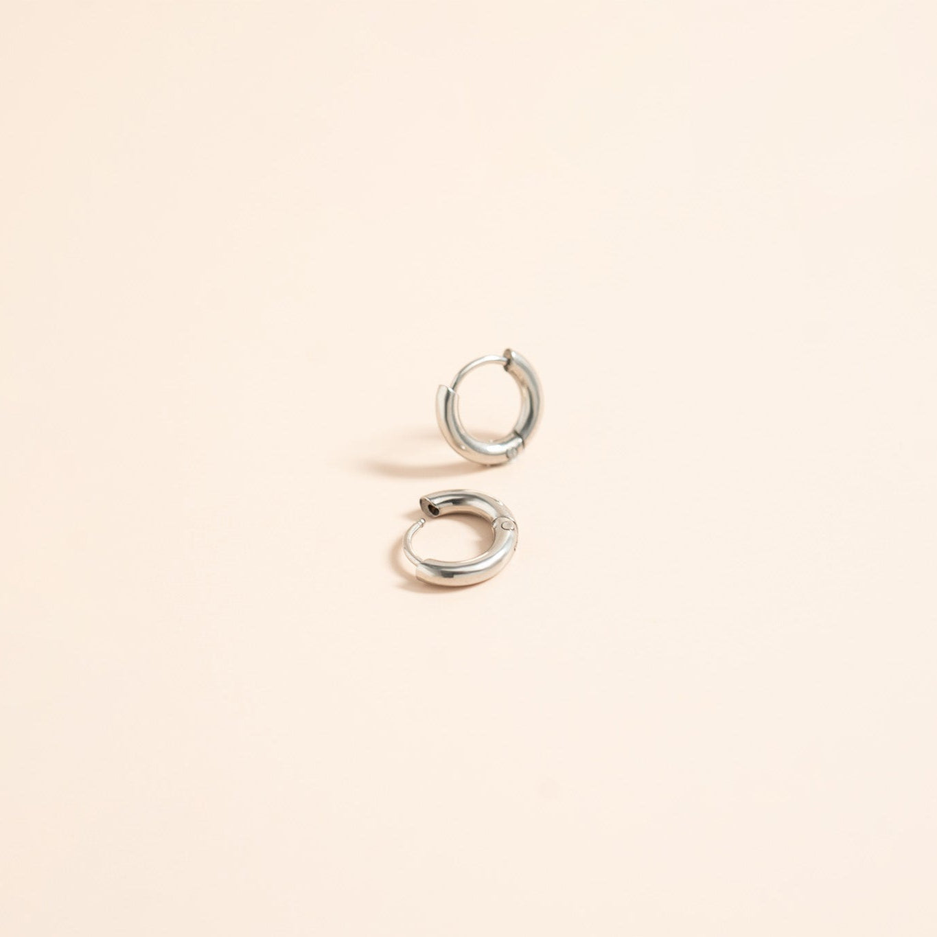 18K Gold PVD Stainless Steel Minimalist Thin Huggie Earrings / ERJ0046