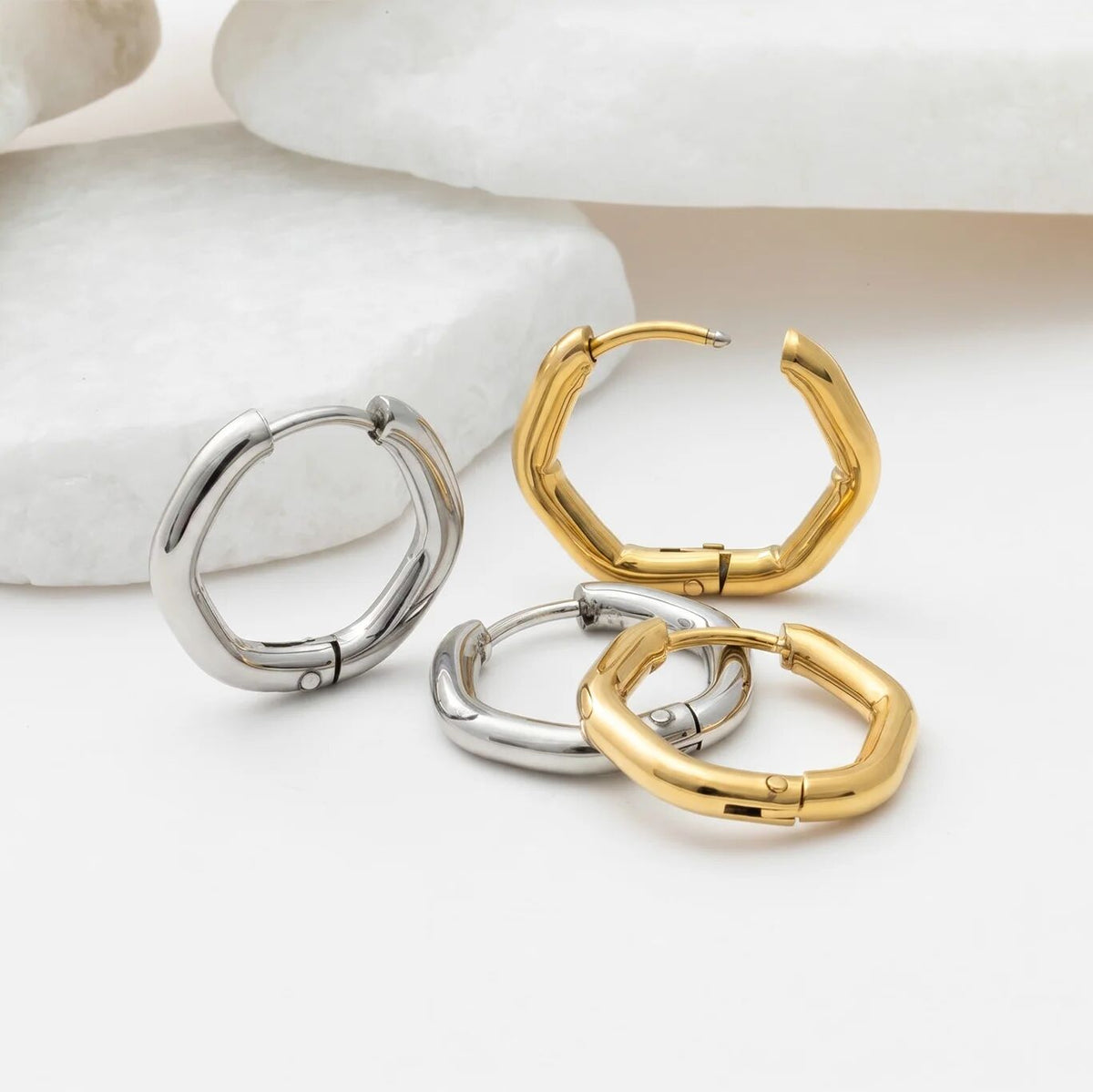 18K Gold PVD Stainless Steel Rounded Geometric Huggie Hoop Earrings / ERJ0006