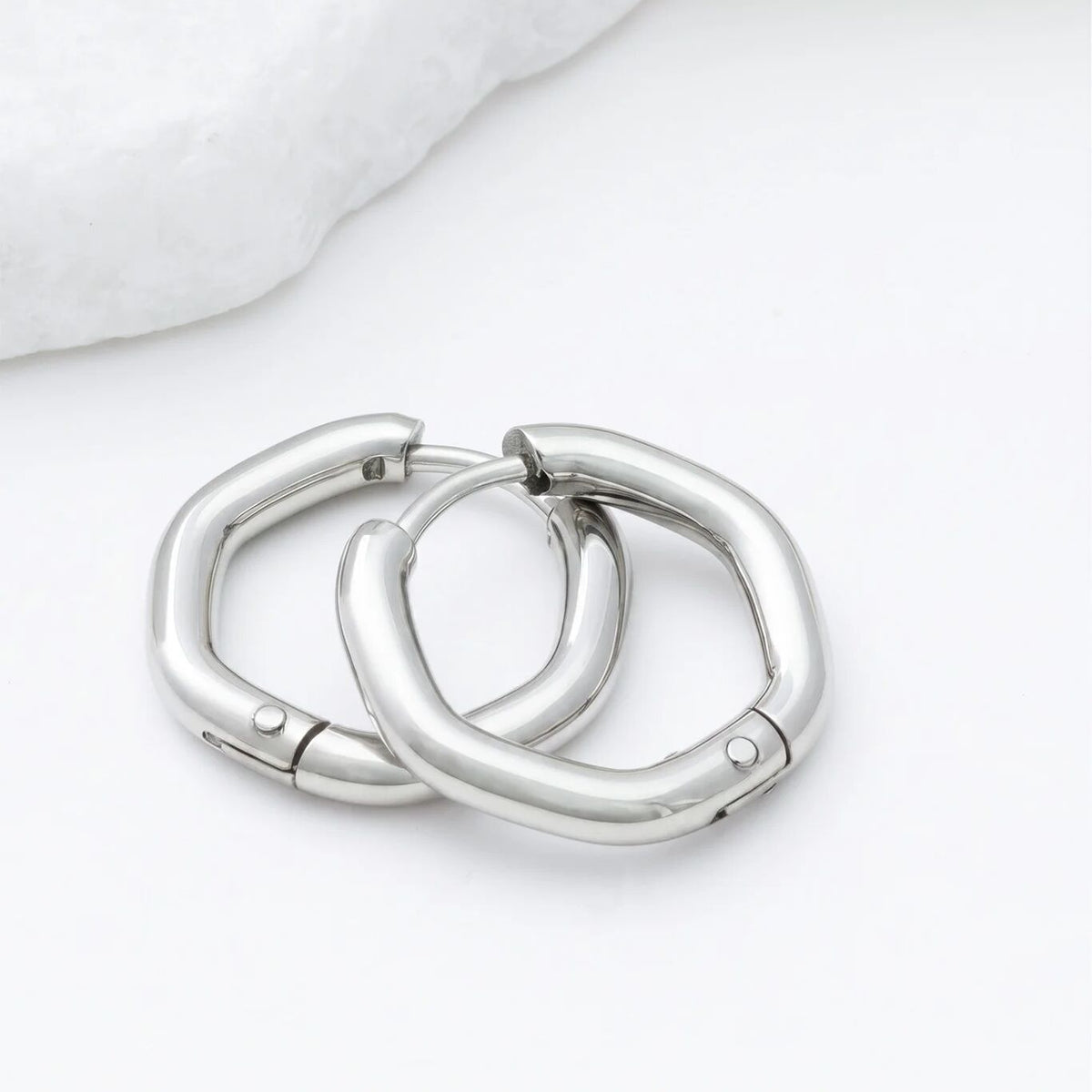 18K Gold PVD Stainless Steel Rounded Geometric Huggie Hoop Earrings / ERJ0006