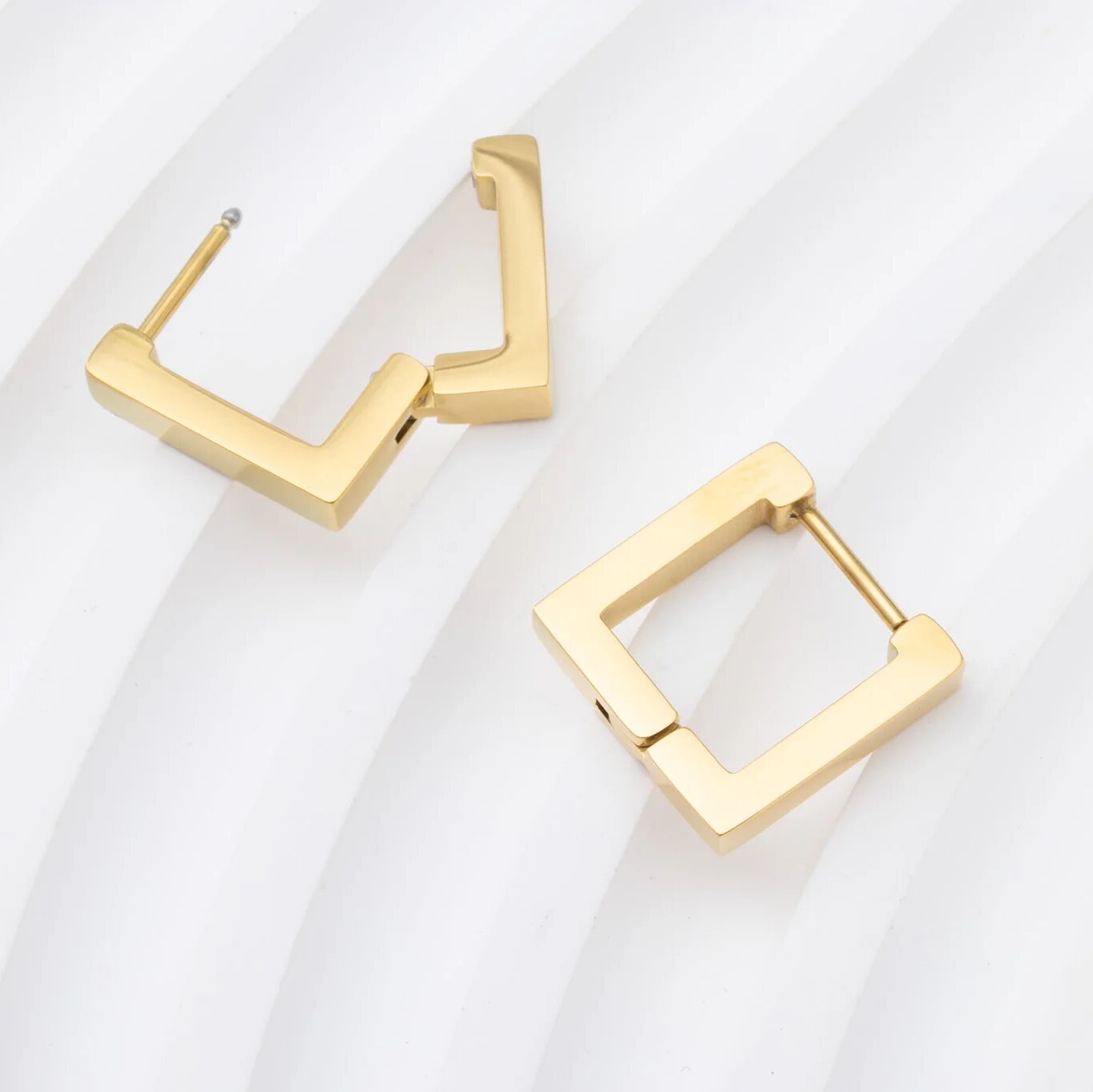 18K Gold PVD Stainless Steel Square Huggie Earrings / ERJ0011