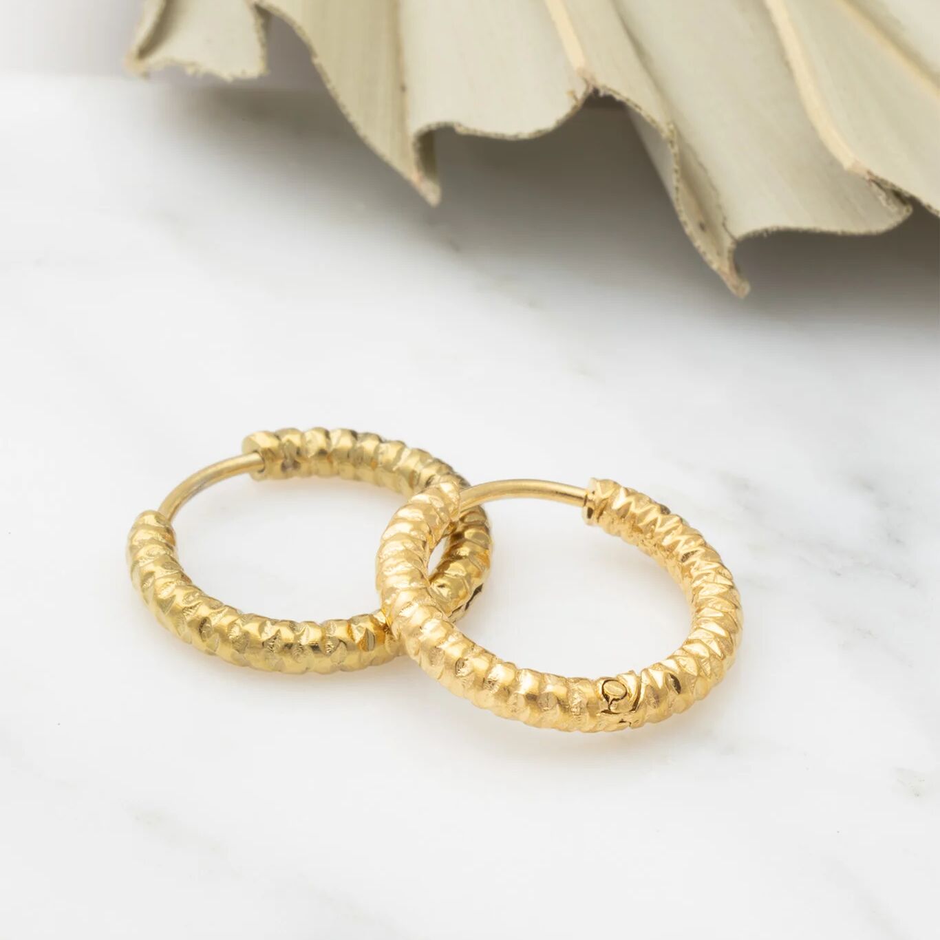 18K Gold PVD Stainless Steel Textured Huggie Hoop Earrings / ERJ0012