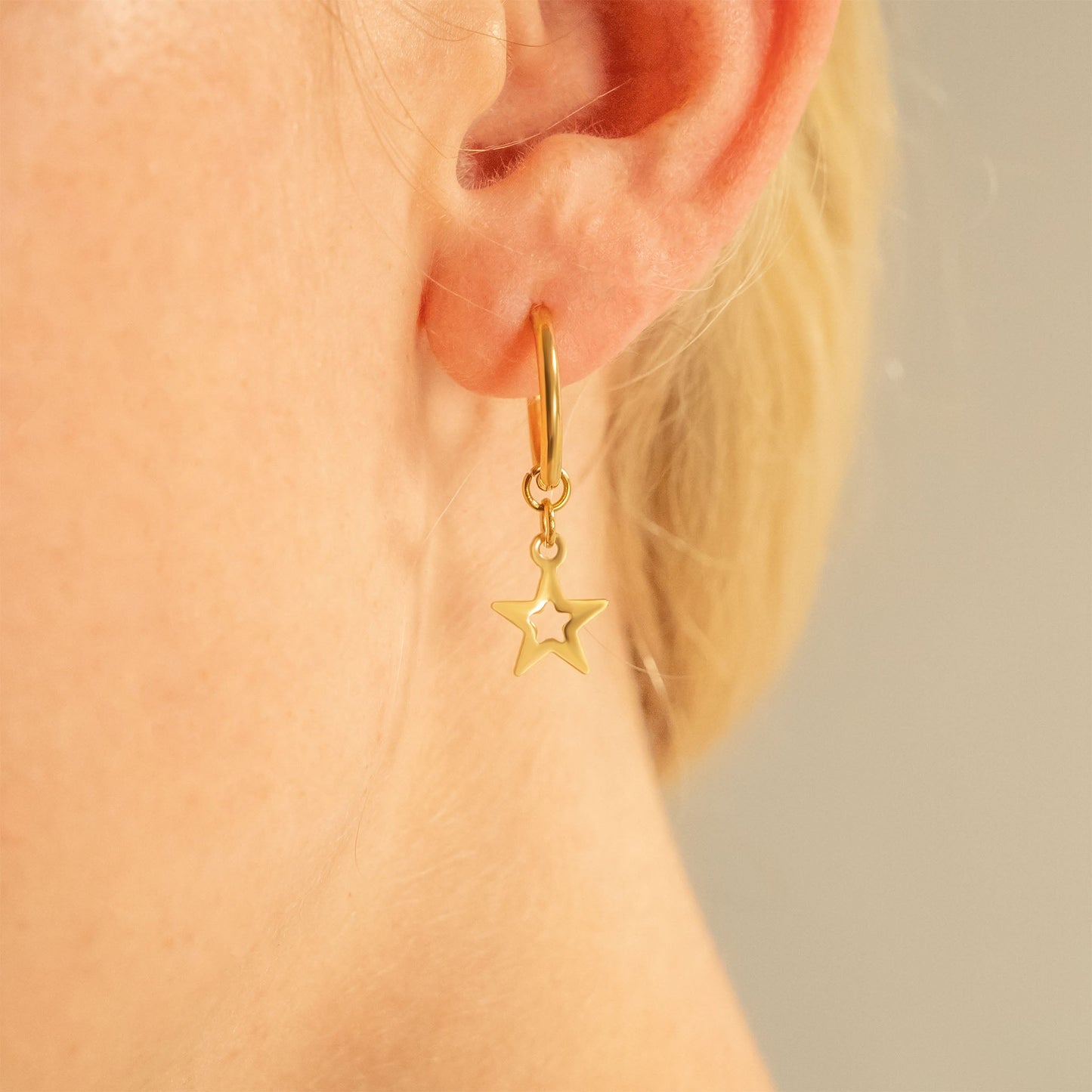 18K Gold PVD Stainless Steel Star Pendant Hoop Earrings / ERJ0037