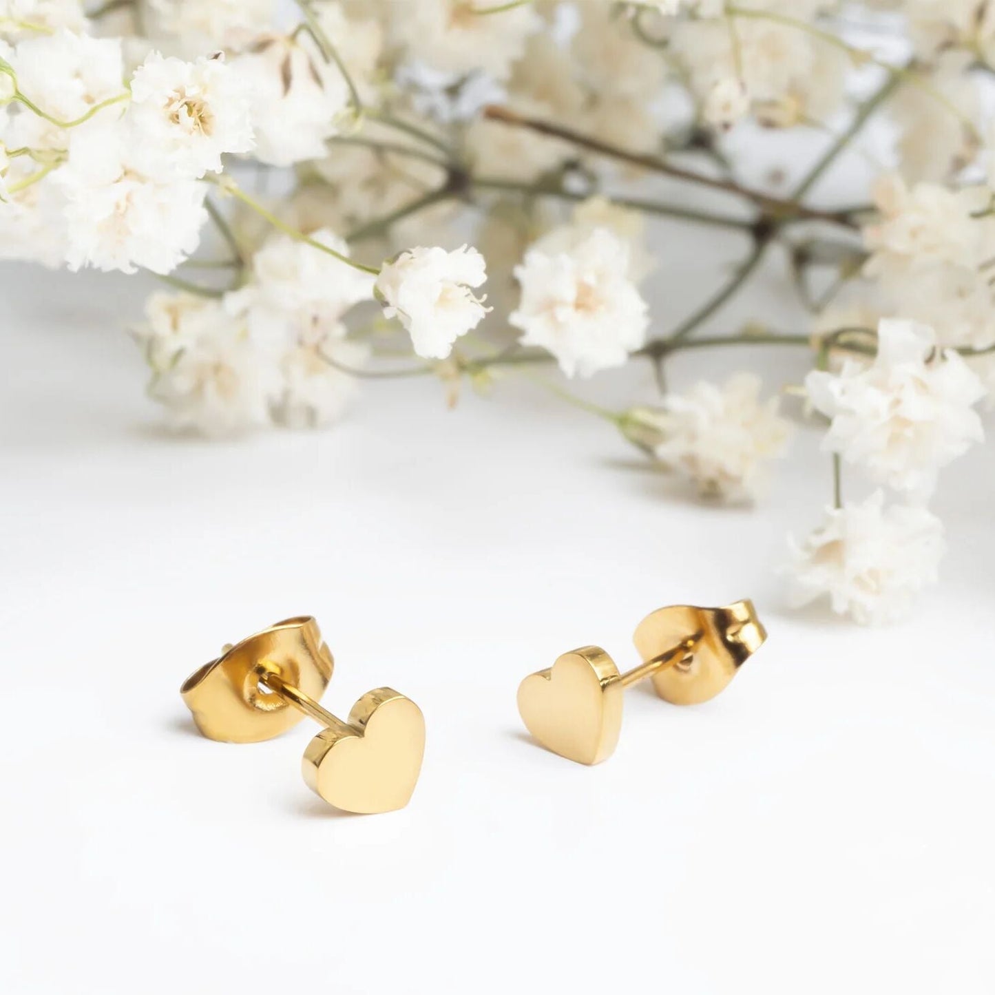 18K Gold PVD Stainless Steel Heart Stud Earrings / ERJ0056