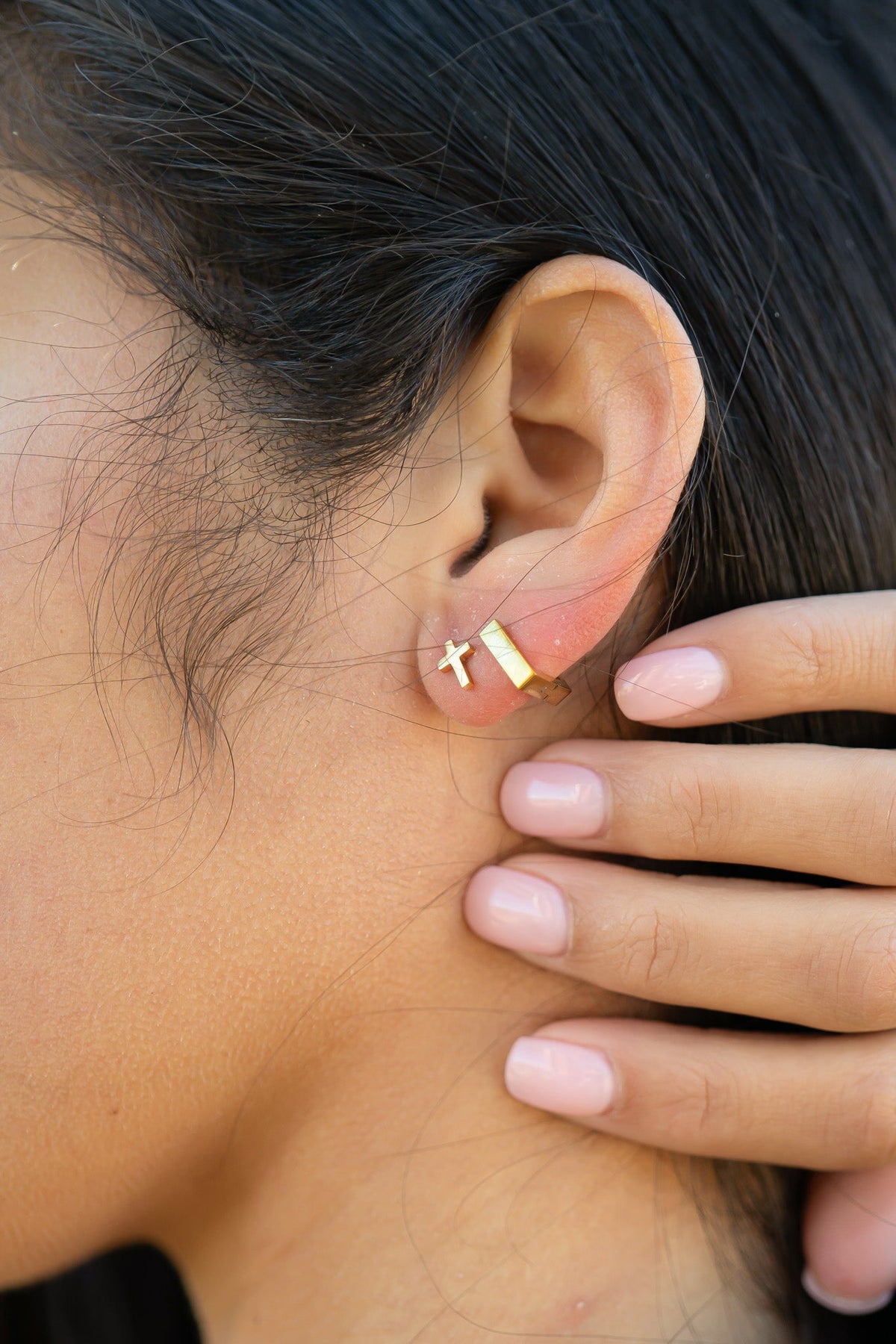 18K Gold PVD Stainless Steel Cross Stud Earrings / ERJ0058