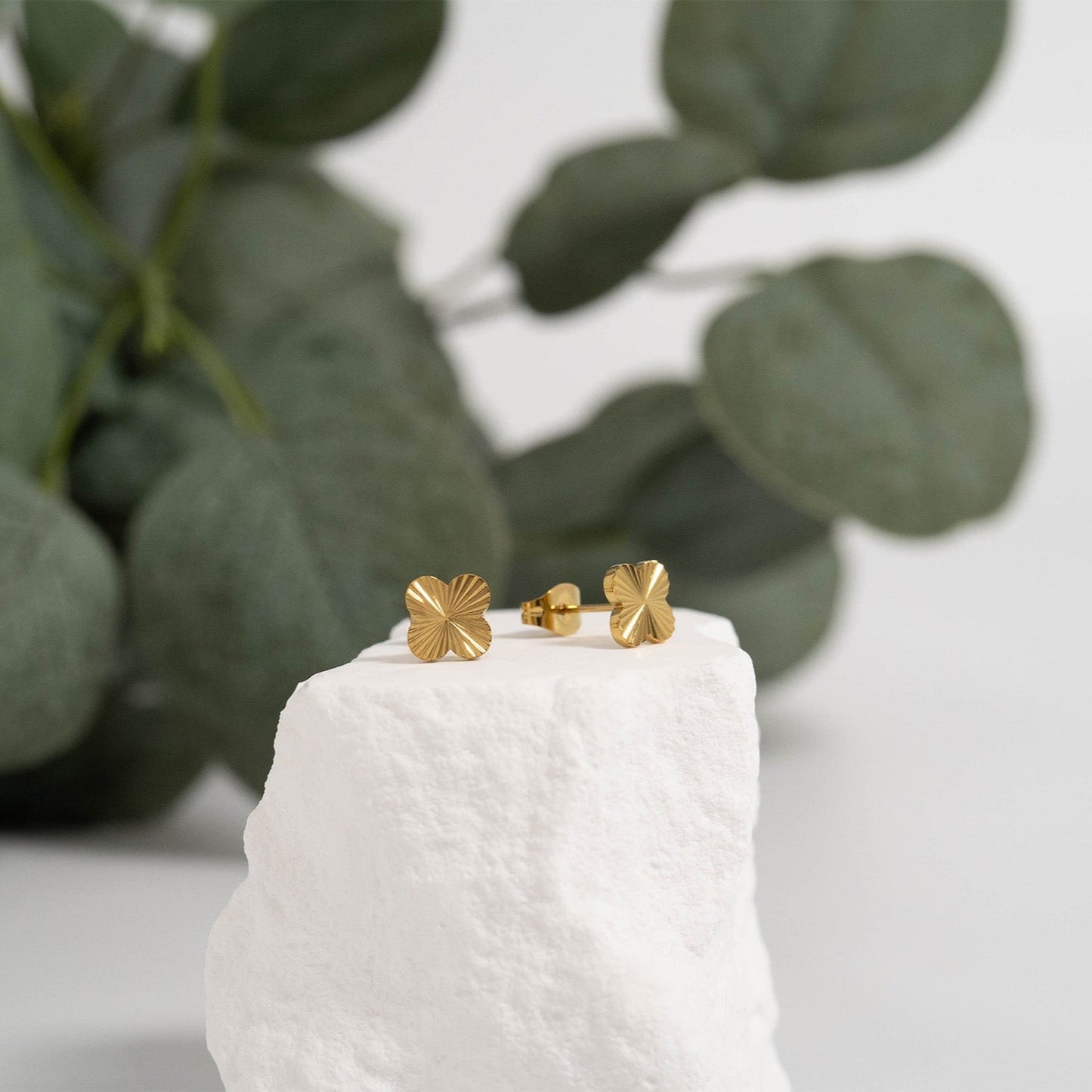 18K Gold PVD Stainless Steel Clover Stud Earring / ERJ0076