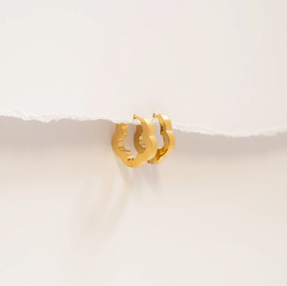 18K Gold PVD Stainless Steel Flower Huggie Earrings / ERJ0094