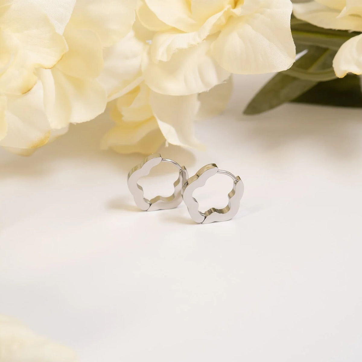 18K Gold PVD Stainless Steel Flower Huggie Earrings / ERJ0094