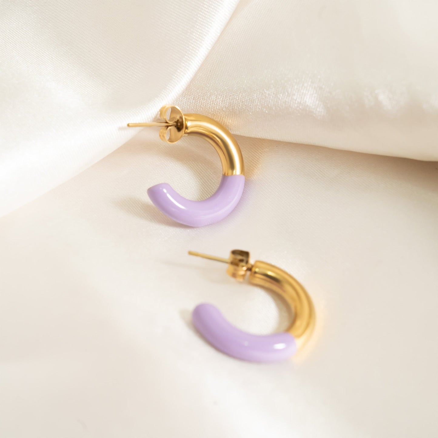 18K Gold PVD Stainless Steel Purple Epoxy Huggie hoop Earrings / ERJ0097