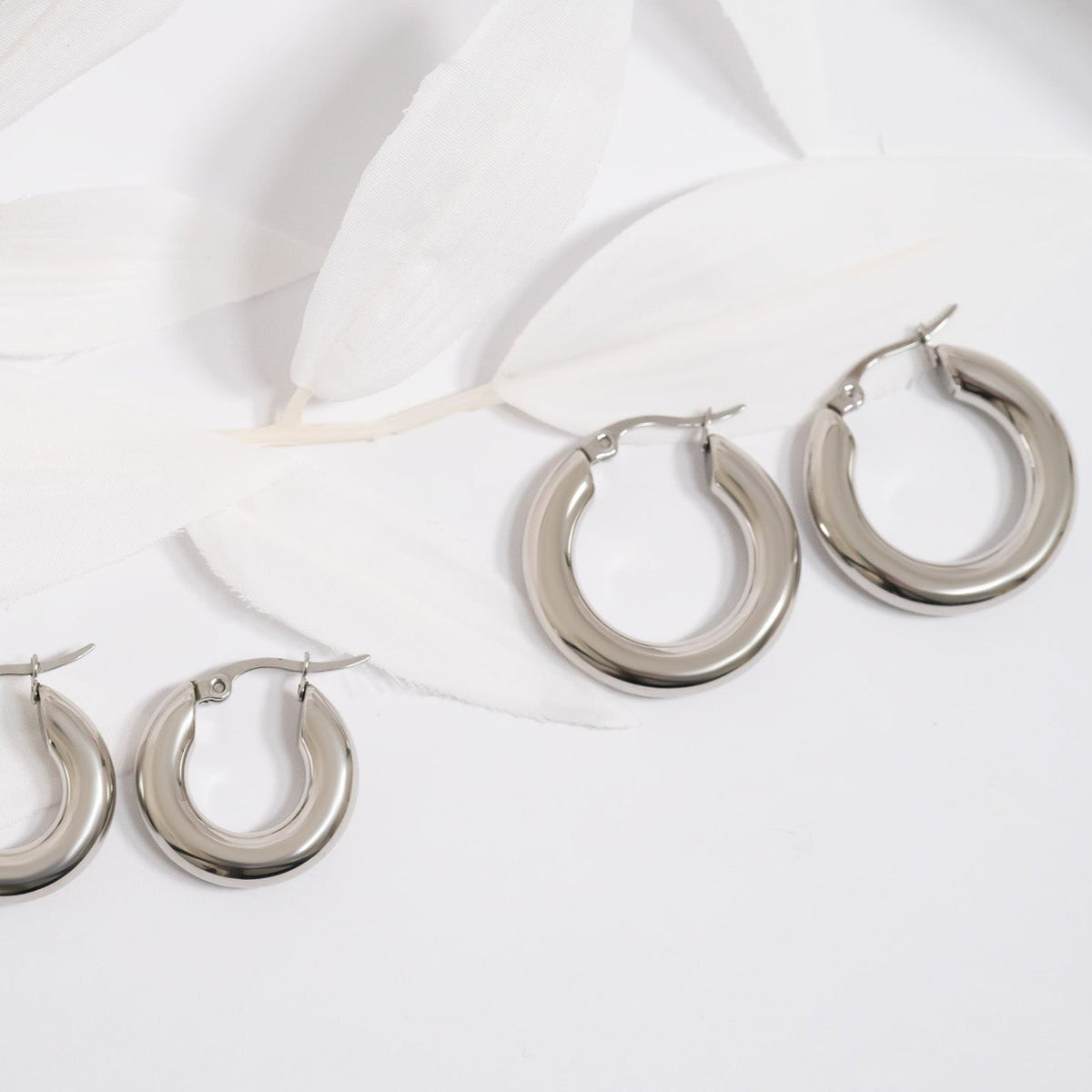 18K Gold PVD Stainless Steel Chunky Hoop Earring / ERJ0103