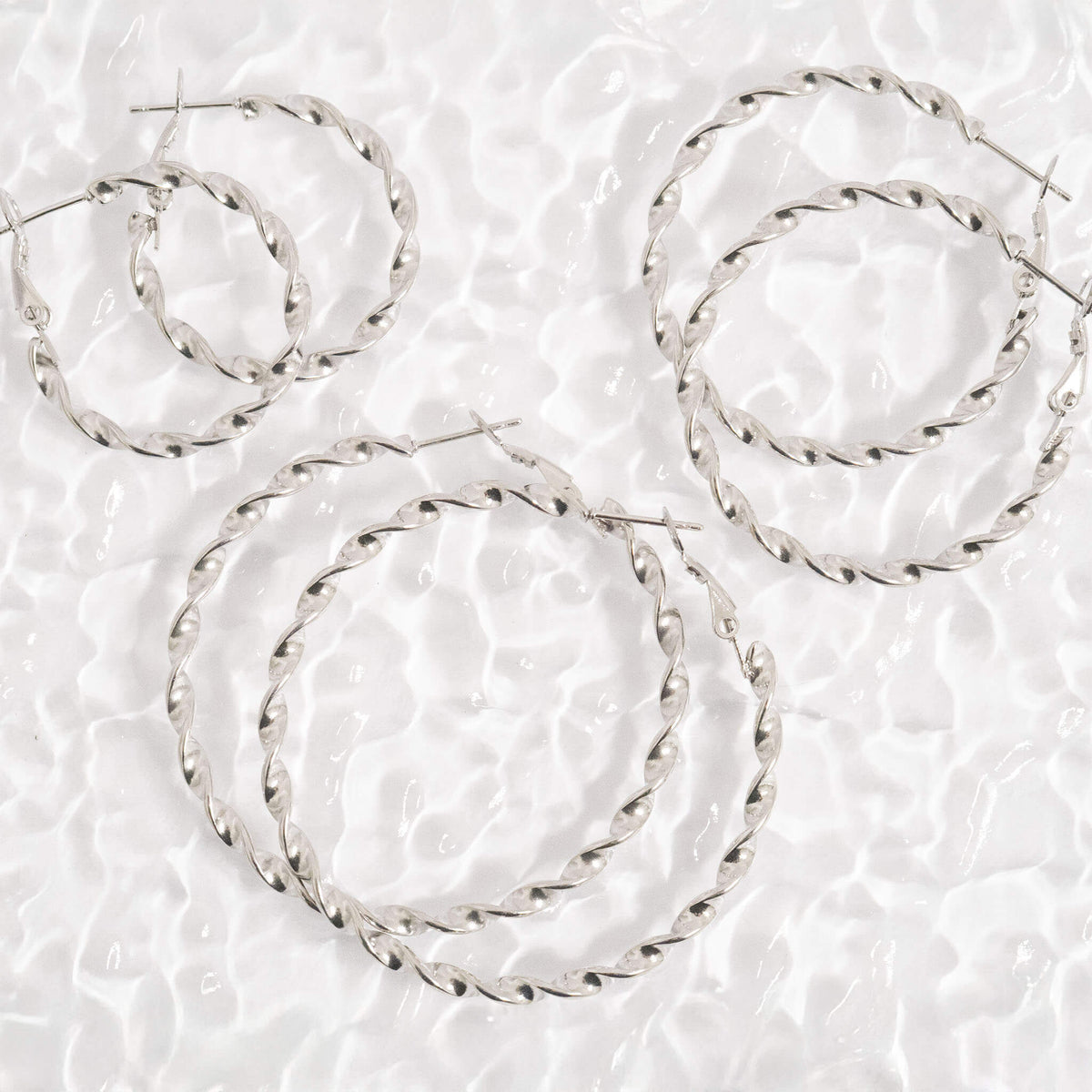 18K Gold PVD Stainless Steel Twist Hoop Earrings / ERJ0104