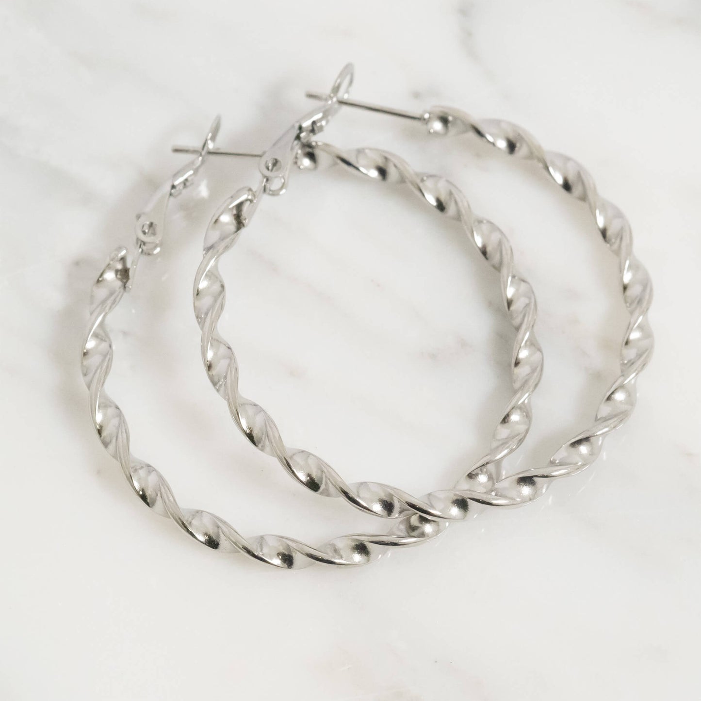 18K Gold PVD Stainless Steel Twist Hoop Earrings / ERJ0104