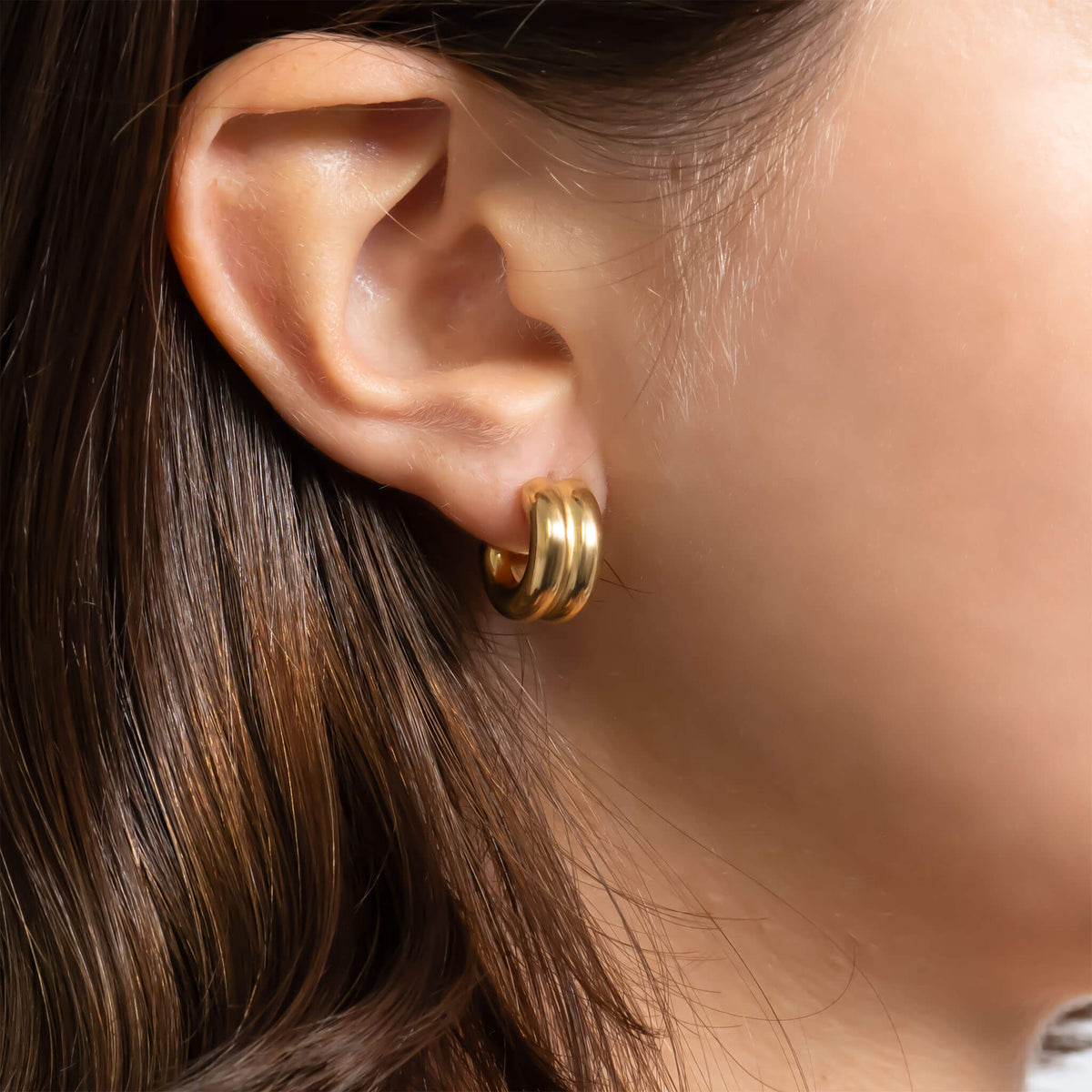 18K Gold PVD Stainless Steel Double Hoop Stud Huggie Earring / ERJ0110