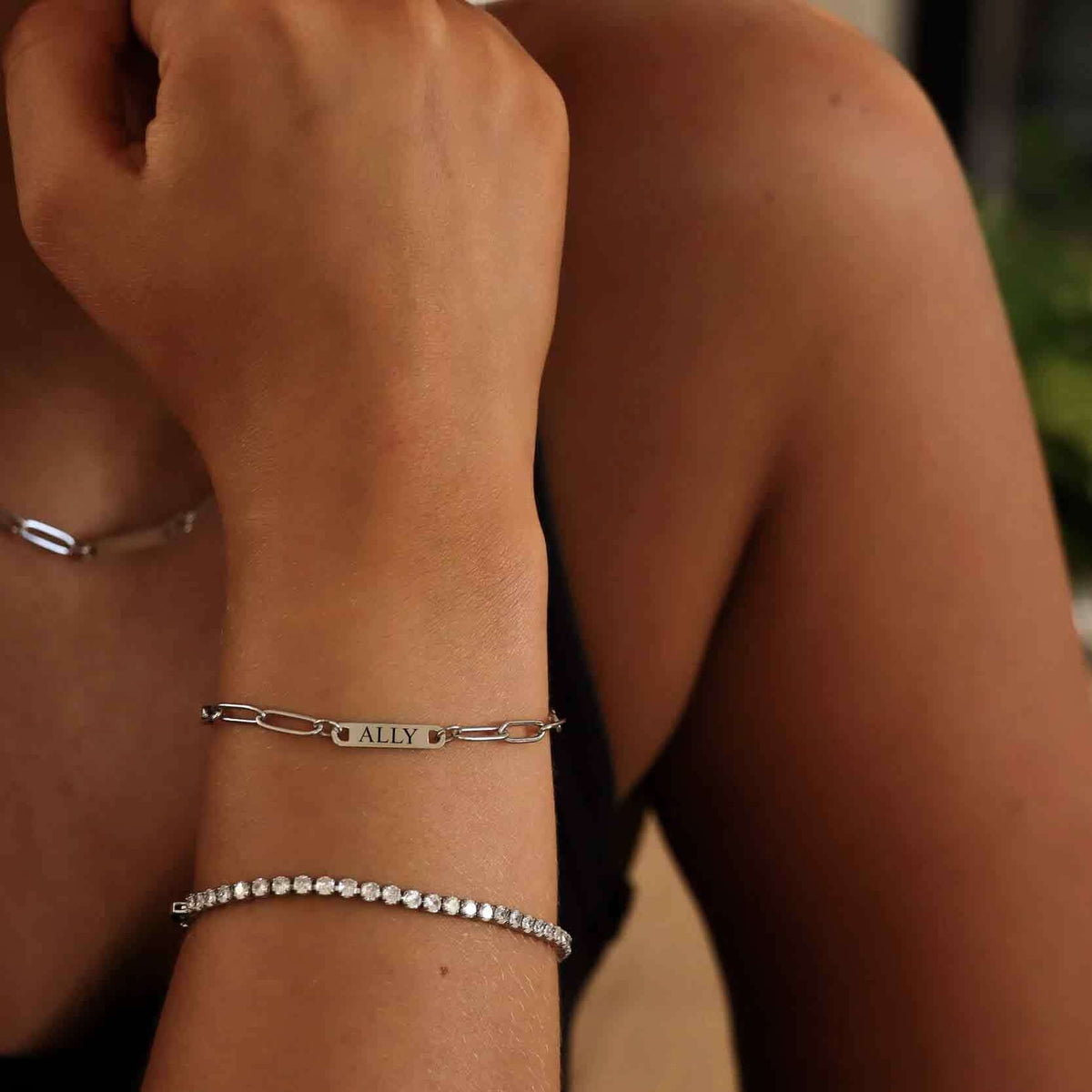 18K Gold PVD Stainless Steel Engravable Paperclip Bar Bracelet / SBB0274