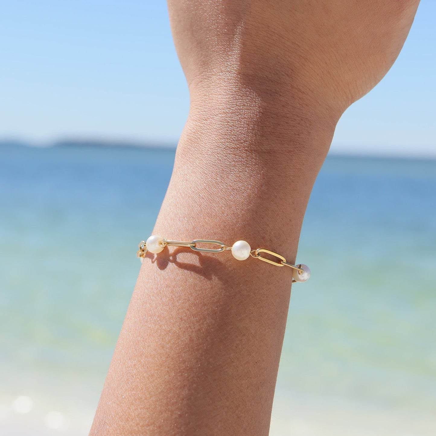 18K Gold PVD Stainless Steel Station Pearl Paperclip Bracelet / BRJ1023