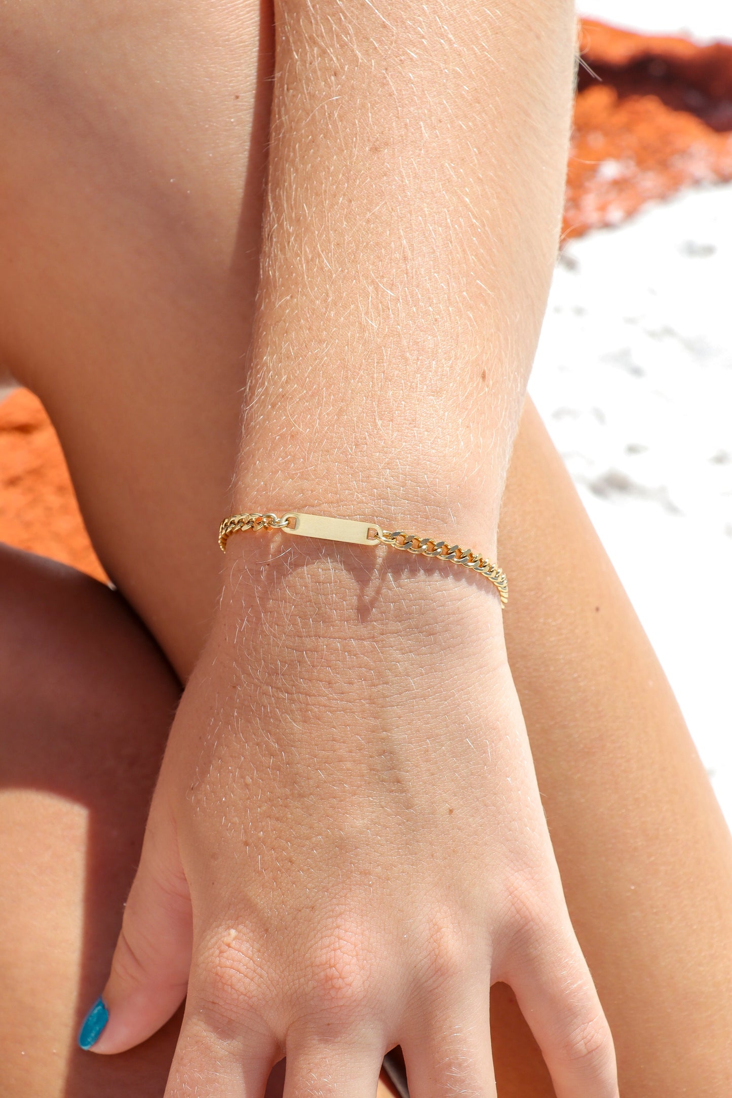 18K Gold PVD Stainless Steel Engravable Curb Chain Bar Bracelet / SBB0339