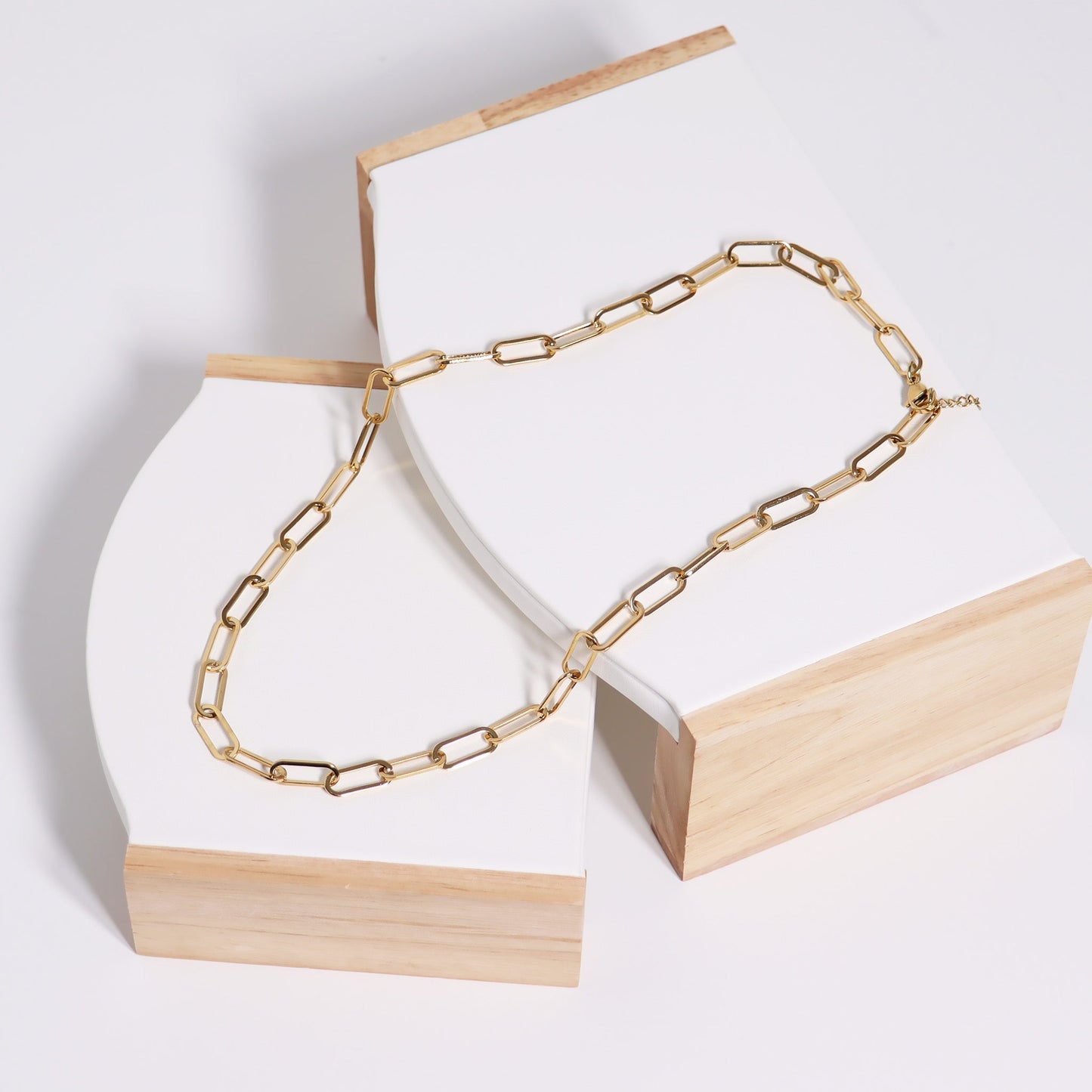 18K Gold PVD Stainless Steel Paperclip Chain Necklace / CHN9760