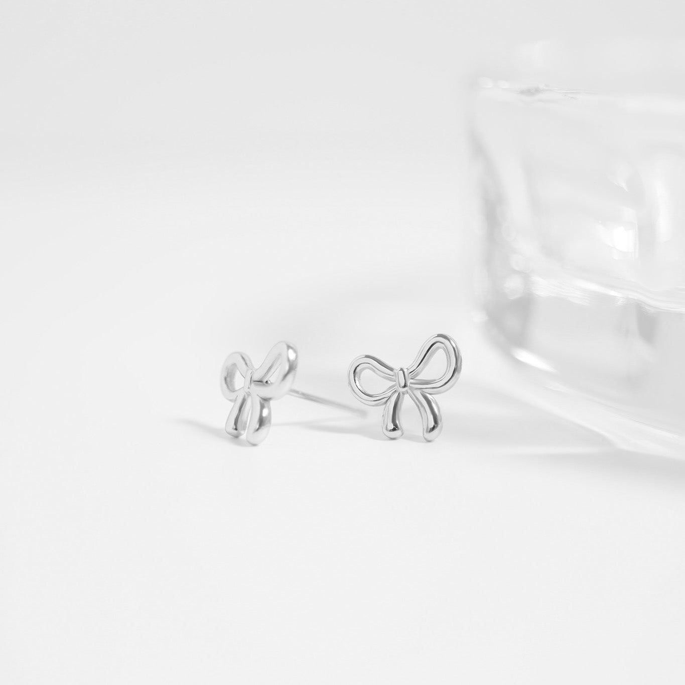 18K Gold PVD Stainless Steel Bow Stud Earrings / ERJ0057