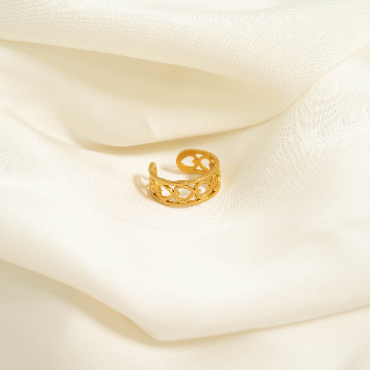 18K Gold PVD Stainless Steel Horizontal Heart Toe Ring / KSS0014