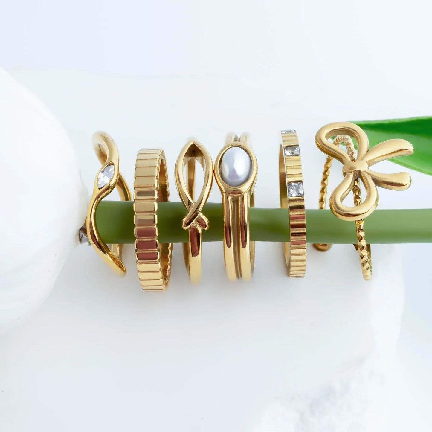 18K Gold PVD Stainless Steel Adjustable Bow Ring / KSS0026