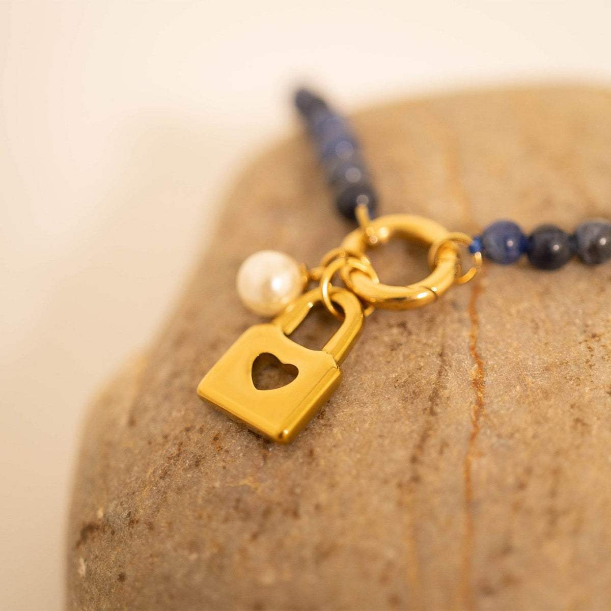 18K Gold PVD Stainless Steel Padlock with Heart Charm / PDL0276