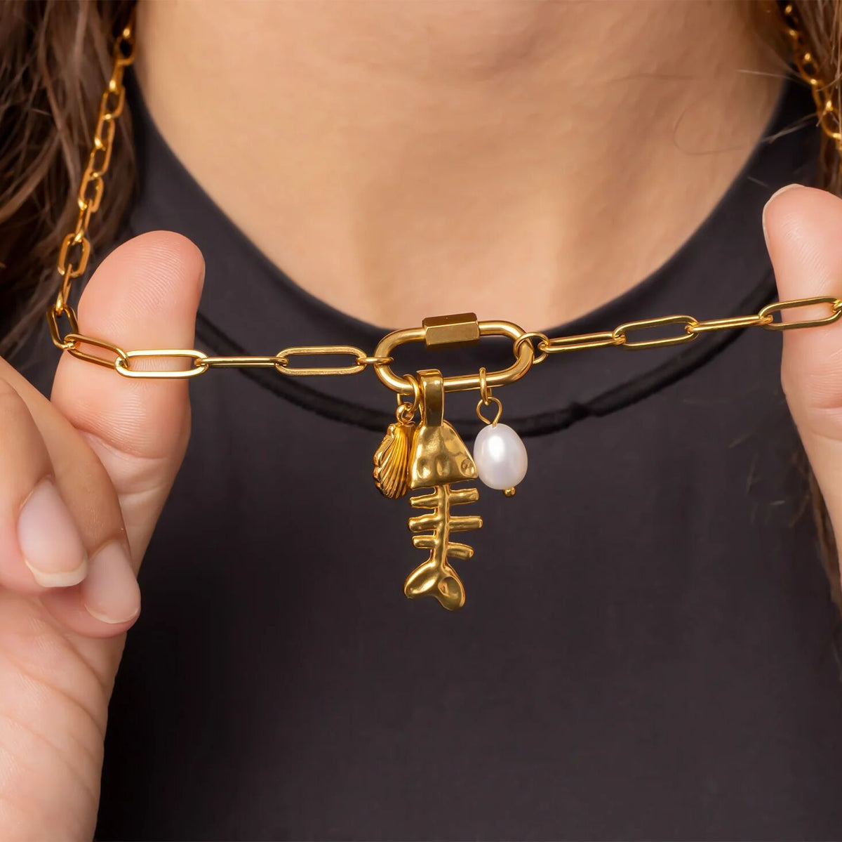 18K Gold PVD Stainless Steel Paperclip Carabiner Charm Holder Necklace / CHN0107