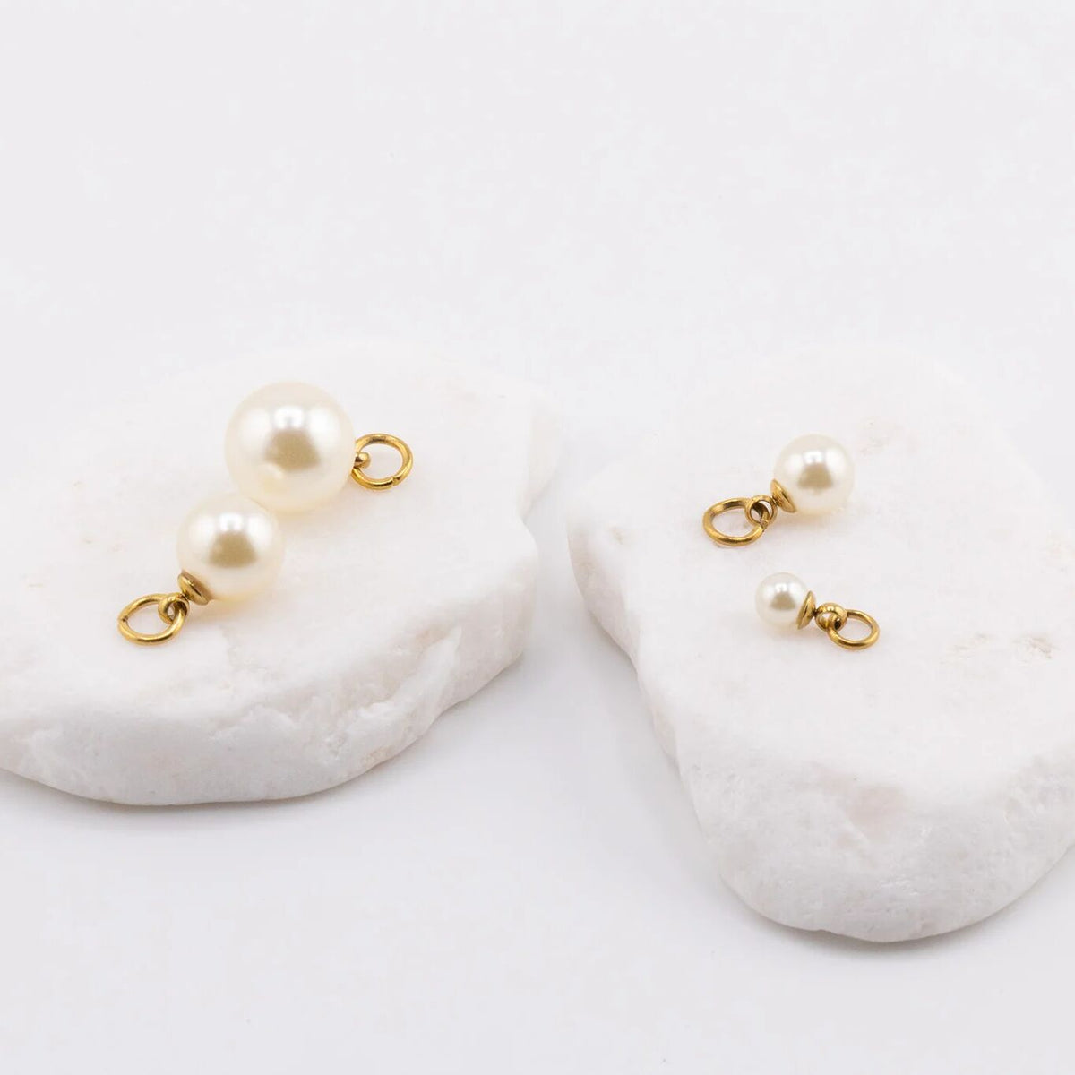 Glass Pearl Charms / SBB0340