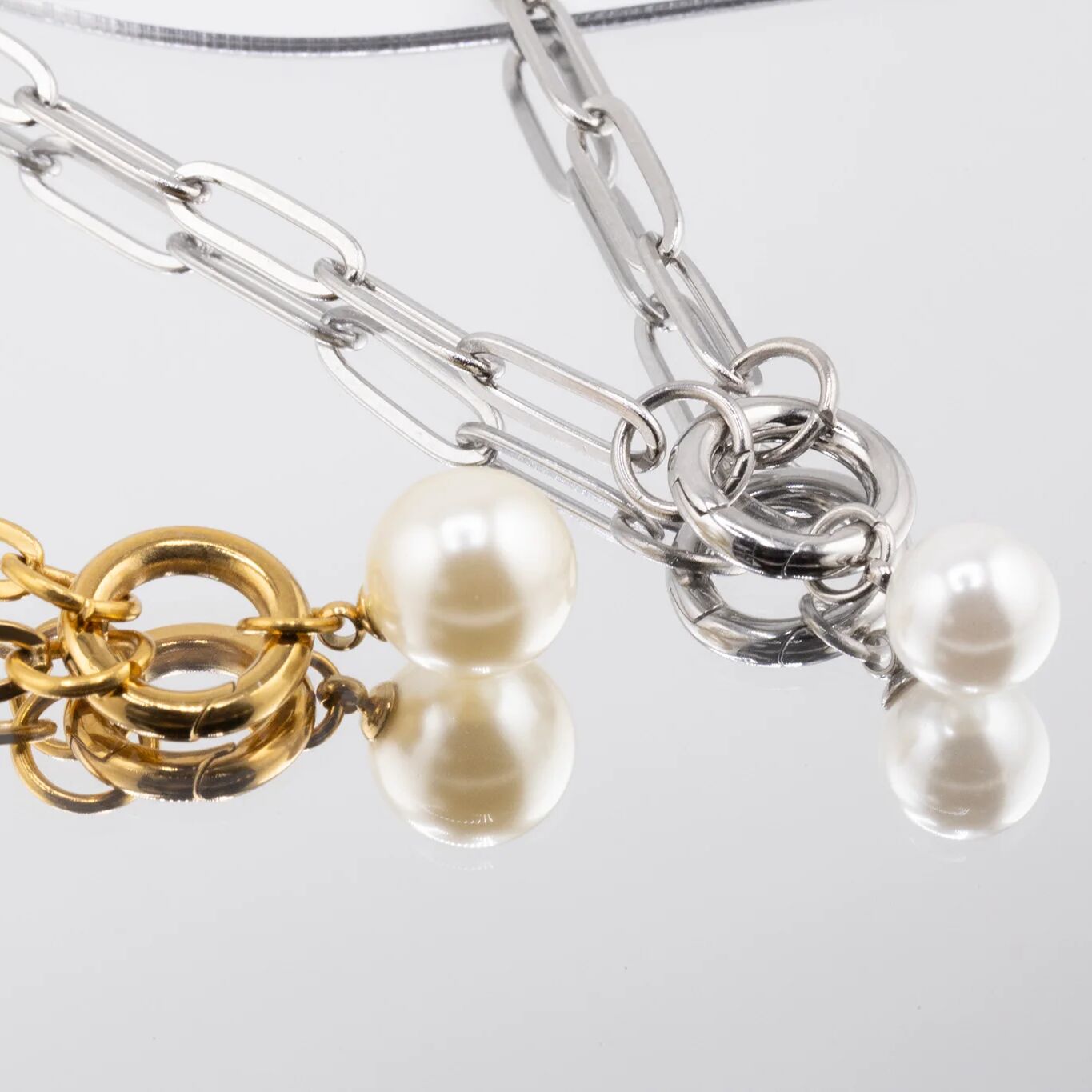 Glass Pearl Charms / SBB0340