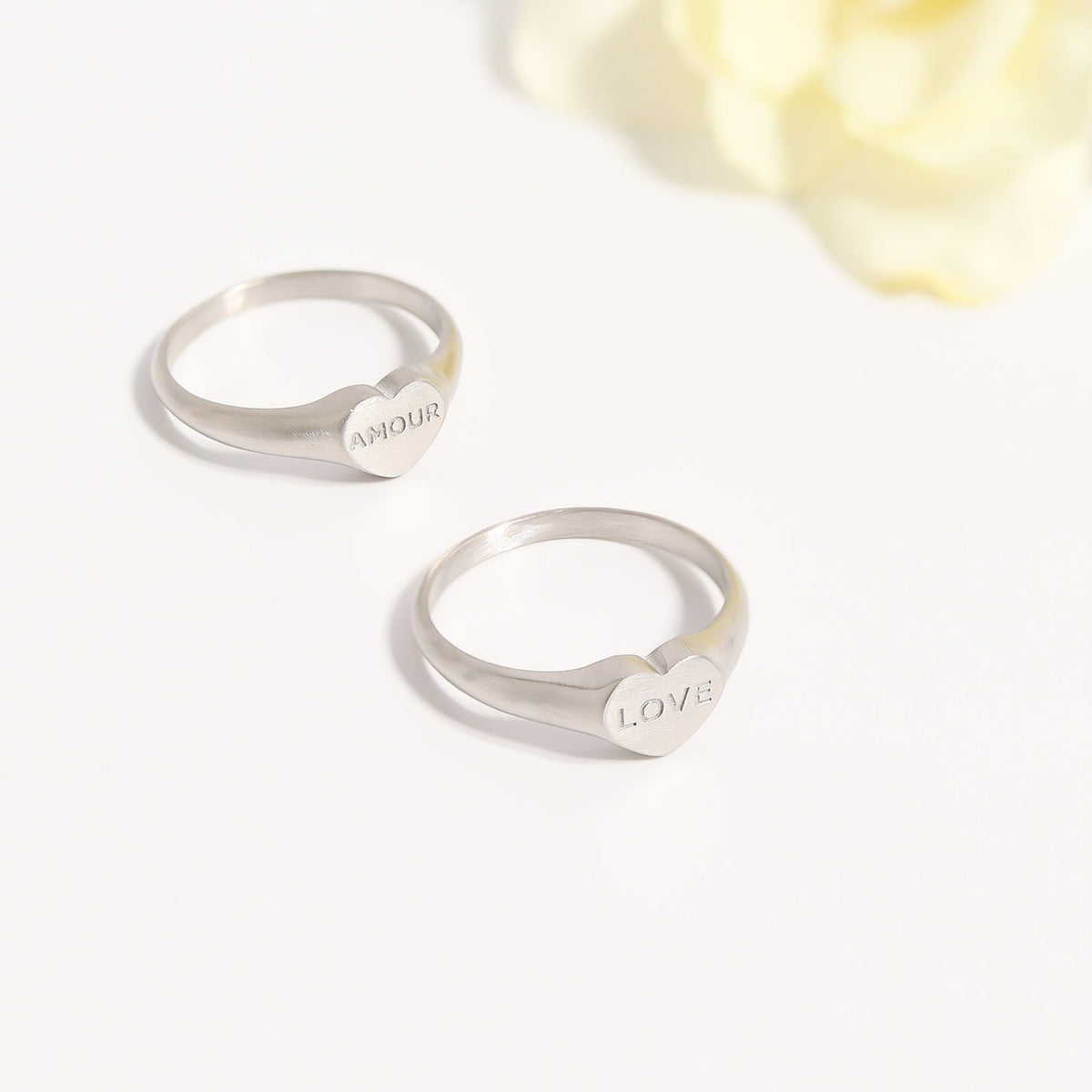 18K Gold PVD Stainless Steel Amour Heart Signet Ring / ESR0006