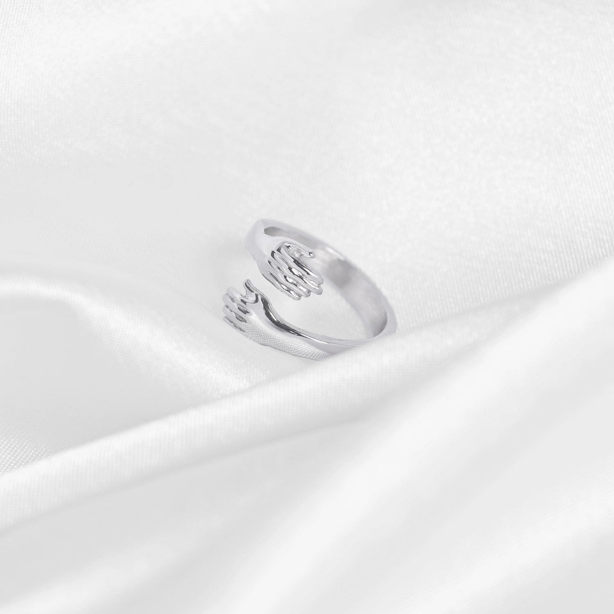 Stainless Steel Hug Ring / KSS0001