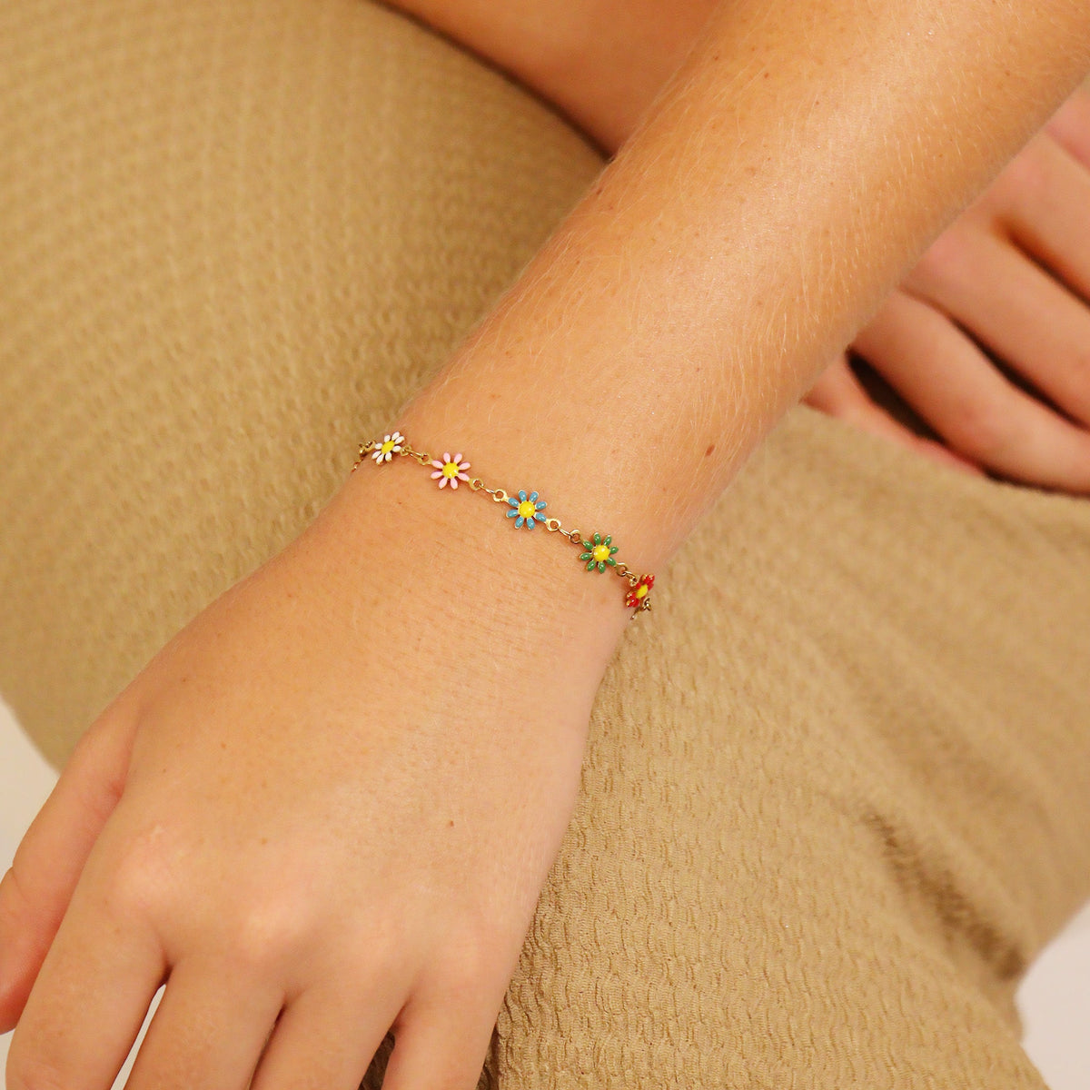 18K Gold PVD Multi Colored Floral Chain Bracelet / BRJ1063
